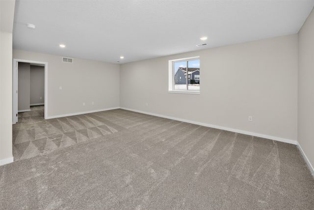 16516 Bentwood Drive, Urbandale, IA 50323