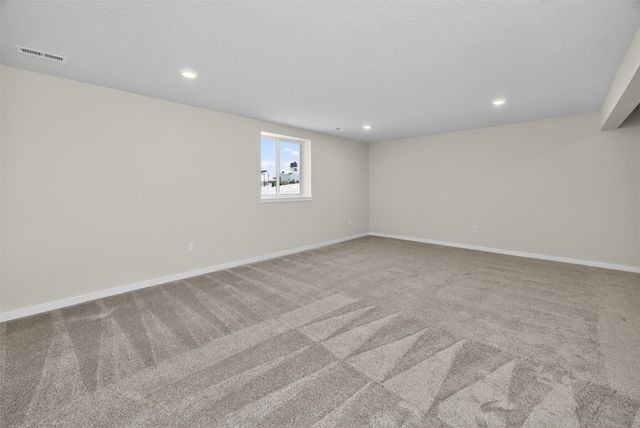 16516 Bentwood Drive, Urbandale, IA 50323