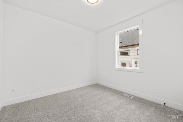 4642 N Maple Grove Rd, Boise, ID 83704