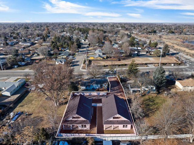 4642 N Maple Grove Rd, Boise, ID 83704