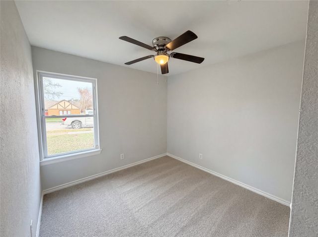 308 Teakwood Lane, Lewisville, TX 75067