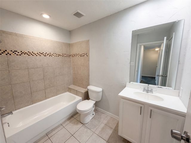 308 Teakwood Lane, Lewisville, TX 75067