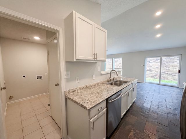 308 Teakwood Lane, Lewisville, TX 75067