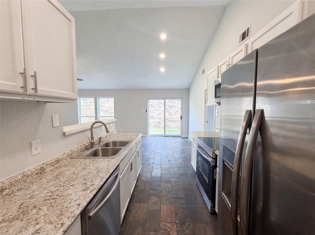 308 Teakwood Lane, Lewisville, TX 75067