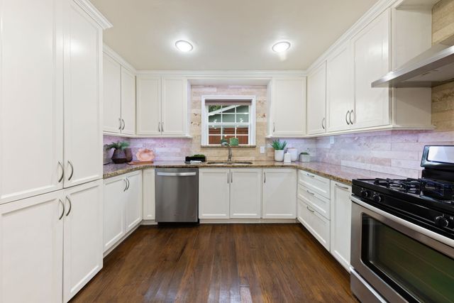 10338 Country Club Drive, Dallas, TX 75218