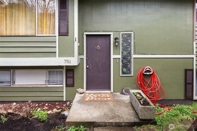 751 Peters Street, Raymond, WA 98577