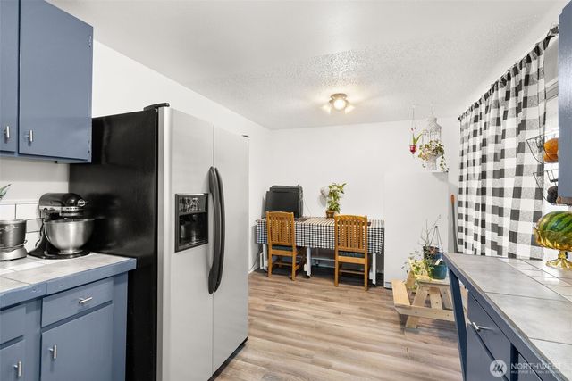 751 Peters Street, Raymond, WA 98577