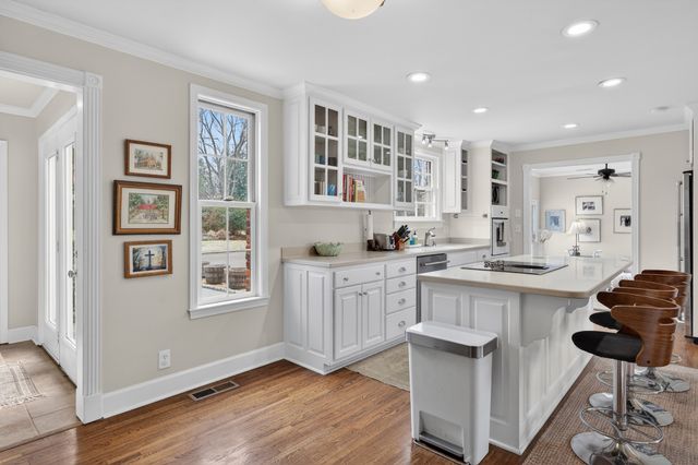 515 Brentlawn Dr, Nashville, TN 37220