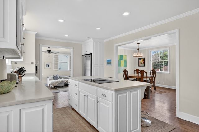 515 Brentlawn Dr, Nashville, TN 37220