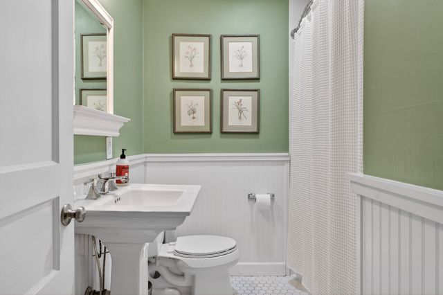 515 Brentlawn Dr, Nashville, TN 37220