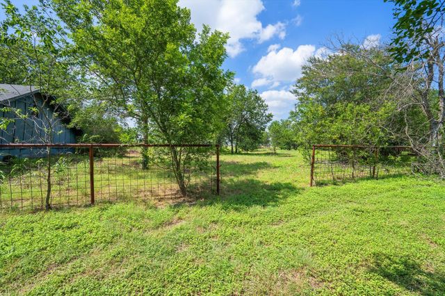 14201 Lund Carlson RD, Coupland, TX 78615