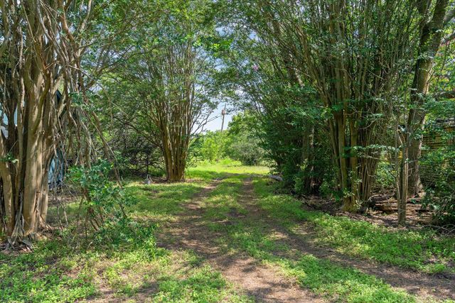 14201 Lund Carlson RD, Coupland, TX 78615