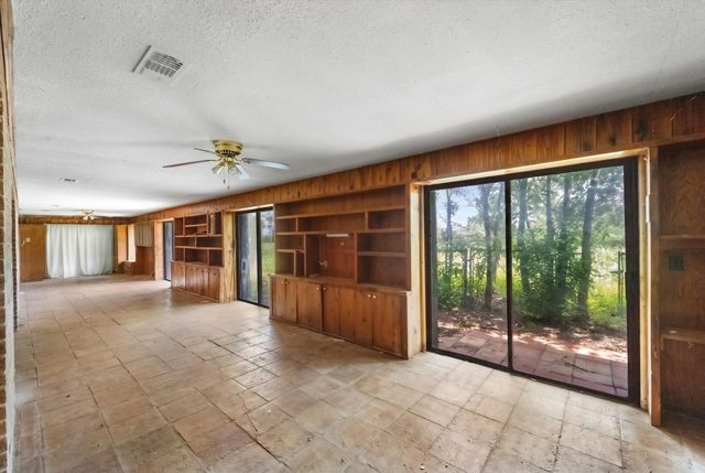 14201 Lund Carlson RD, Coupland, TX 78615