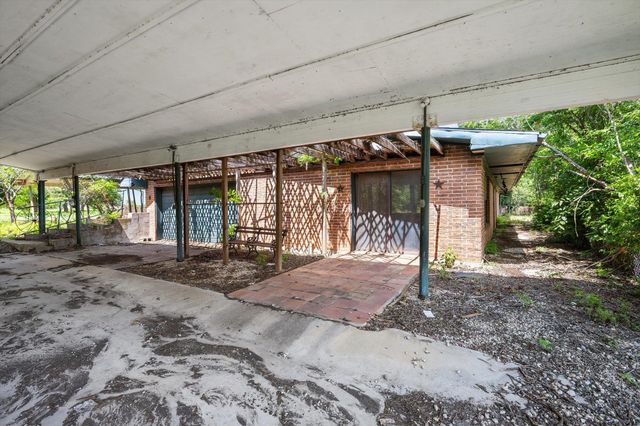 14201 Lund Carlson RD, Coupland, TX 78615