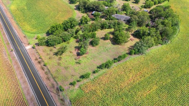 14201 Lund Carlson RD, Coupland, TX 78615