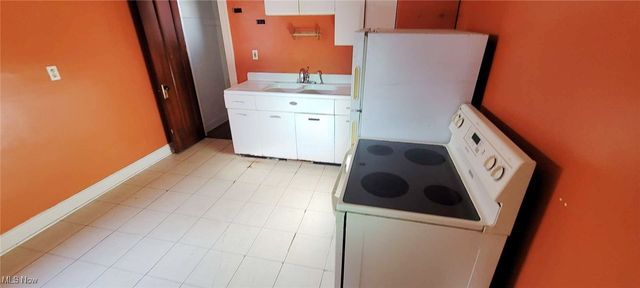 3540 W 98th Street, Cleveland, OH 44102