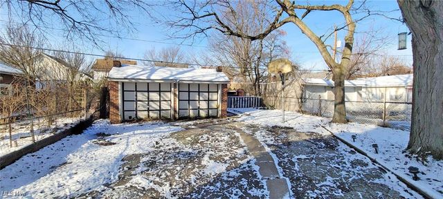 3540 W 98th Street, Cleveland, OH 44102