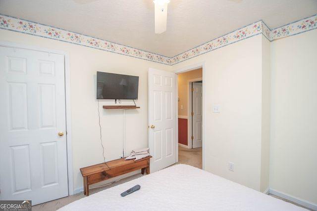 115 Oakview Trace, Fayetteville, GA 30215