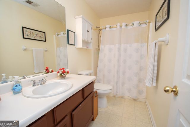 115 Oakview Trace, Fayetteville, GA 30215