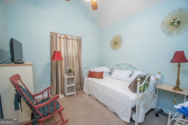 115 Oakview Trace, Fayetteville, GA 30215