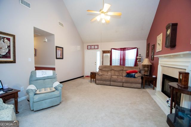 115 Oakview Trace, Fayetteville, GA 30215