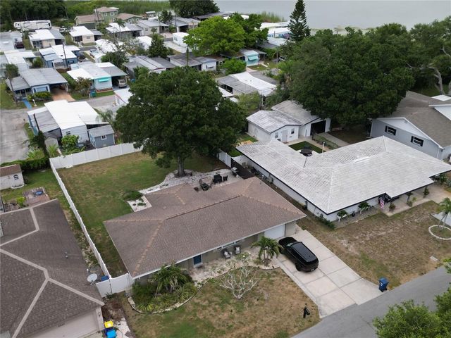 10541 86TH AVENUE, Seminole, FL 33772