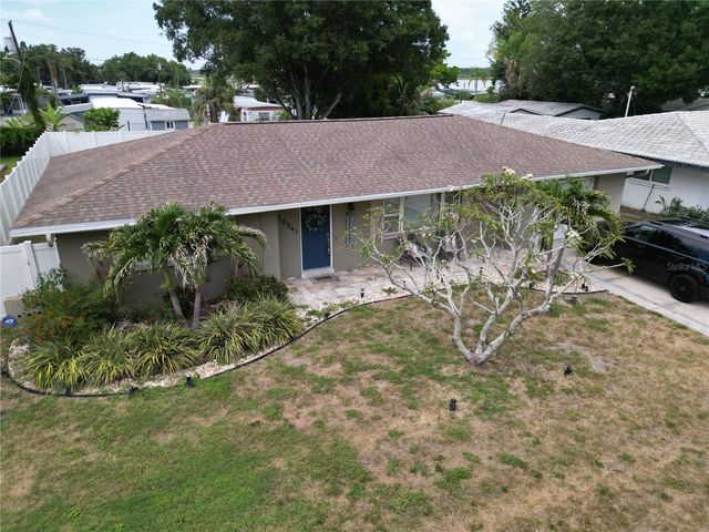 10541 86TH AVENUE, Seminole, FL 33772