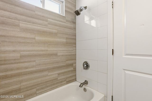 89 Maxim Road, Howell, NJ 07731