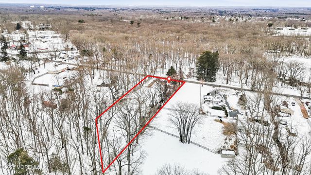 89 Maxim Road, Howell, NJ 07731