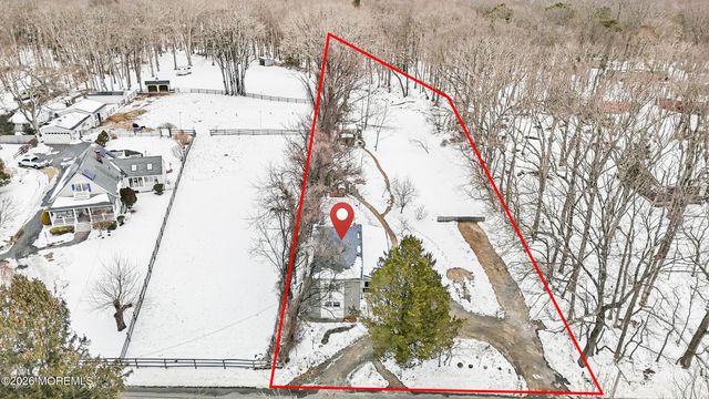 89 Maxim Road, Howell, NJ 07731