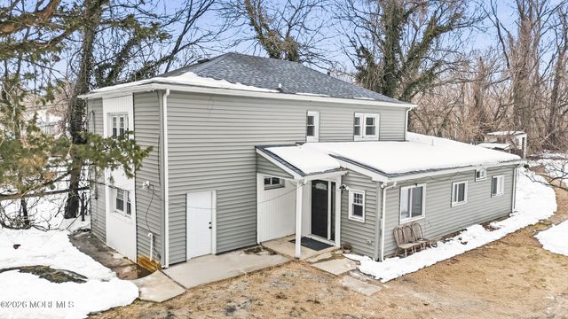 89 Maxim Road, Howell, NJ 07731