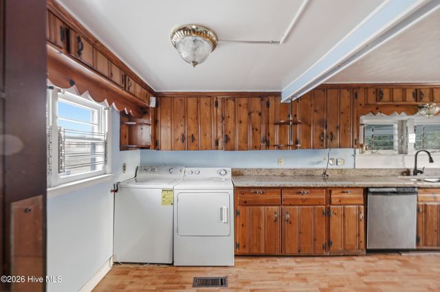 307 Dobbs Street, Hertford, NC 27944