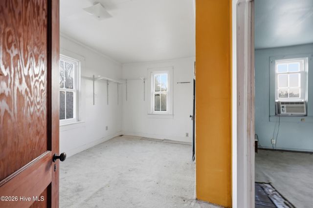 307 Dobbs Street, Hertford, NC 27944