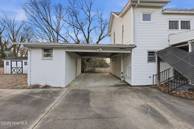 307 Dobbs Street, Hertford, NC 27944