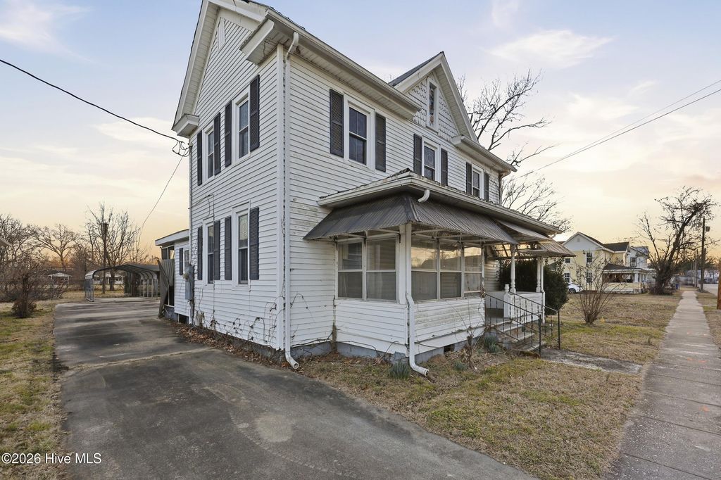 307 Dobbs Street, Hertford, NC 27944