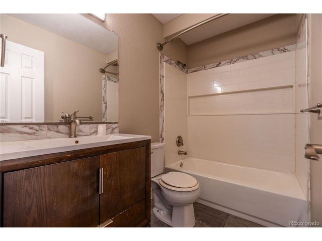 1691 S Cathay St, Aurora, CO 80017
