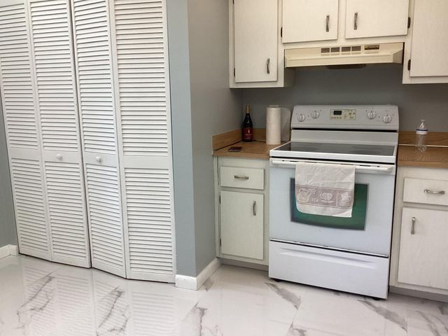 14701 Cumberland Drive 2080, Delray Beach, FL 33446