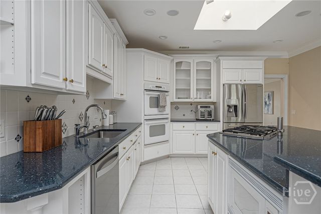 5 Sparkleberry Lane, Savannah, GA 31411