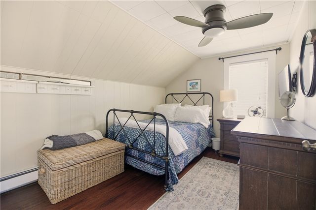 181 Center Avenue, Middletown, RI 02842