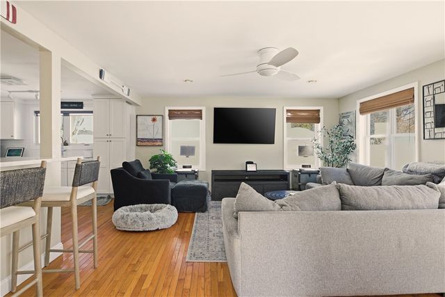 181 Center Avenue, Middletown, RI 02842