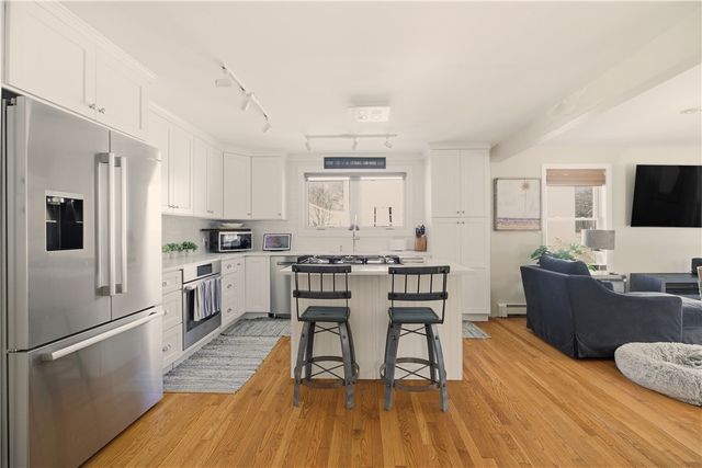 181 Center Avenue, Middletown, RI 02842