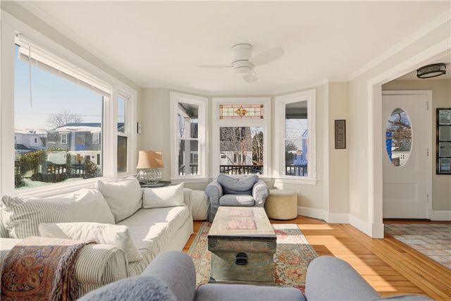 181 Center Avenue, Middletown, RI 02842