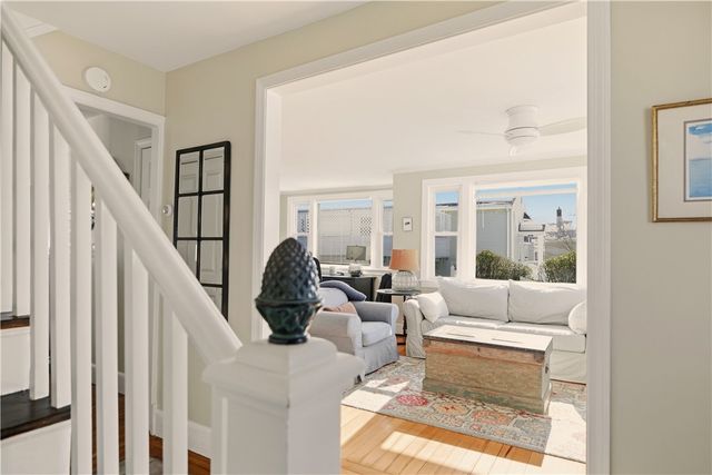 181 Center Avenue, Middletown, RI 02842