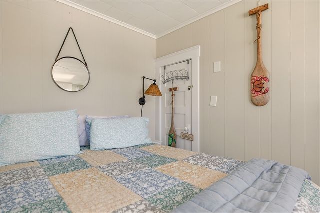 181 Center Avenue, Middletown, RI 02842