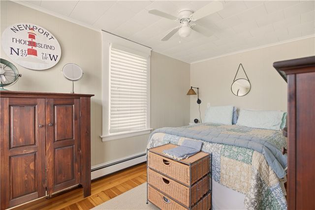 181 Center Avenue, Middletown, RI 02842