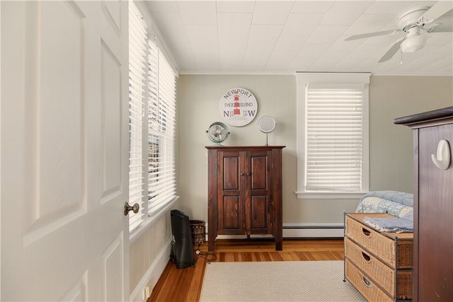 181 Center Avenue, Middletown, RI 02842