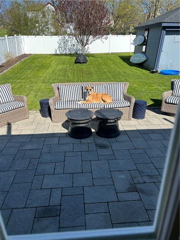 181 Center Avenue, Middletown, RI 02842