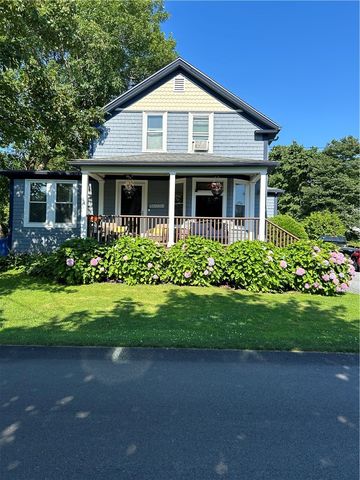 181 Center Avenue, Middletown, RI 02842