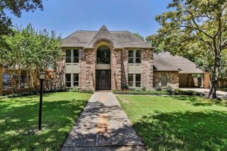 810 Herdsman Drive, Houston, TX 77079