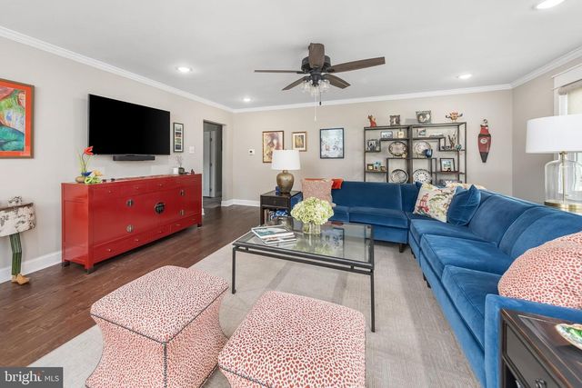 318 E 3RD STREET, Florence, NJ 08518
